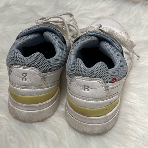 | OnRunning | Roger shoes. Size 9. - Picture 4 of 5